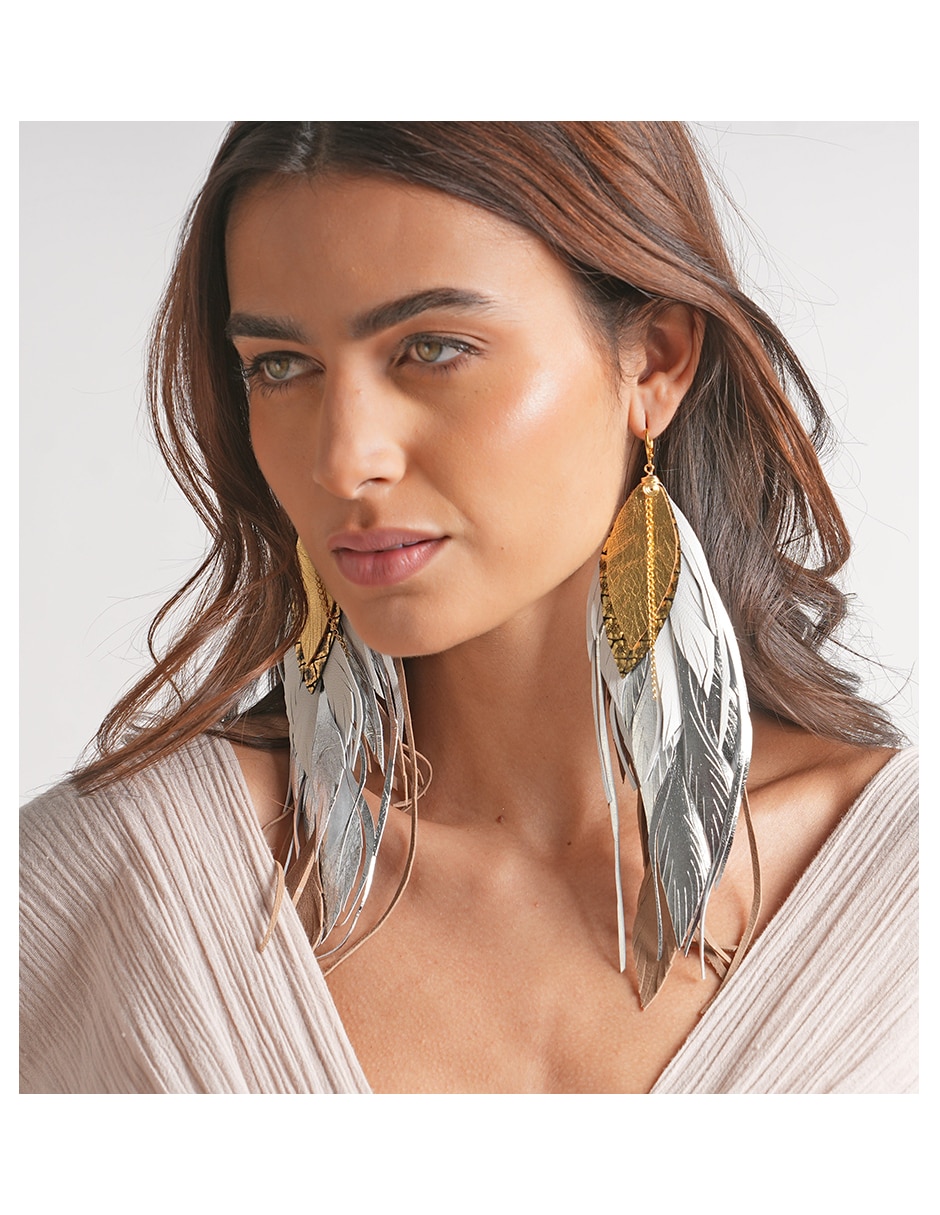 Aretes largos de pluma 2