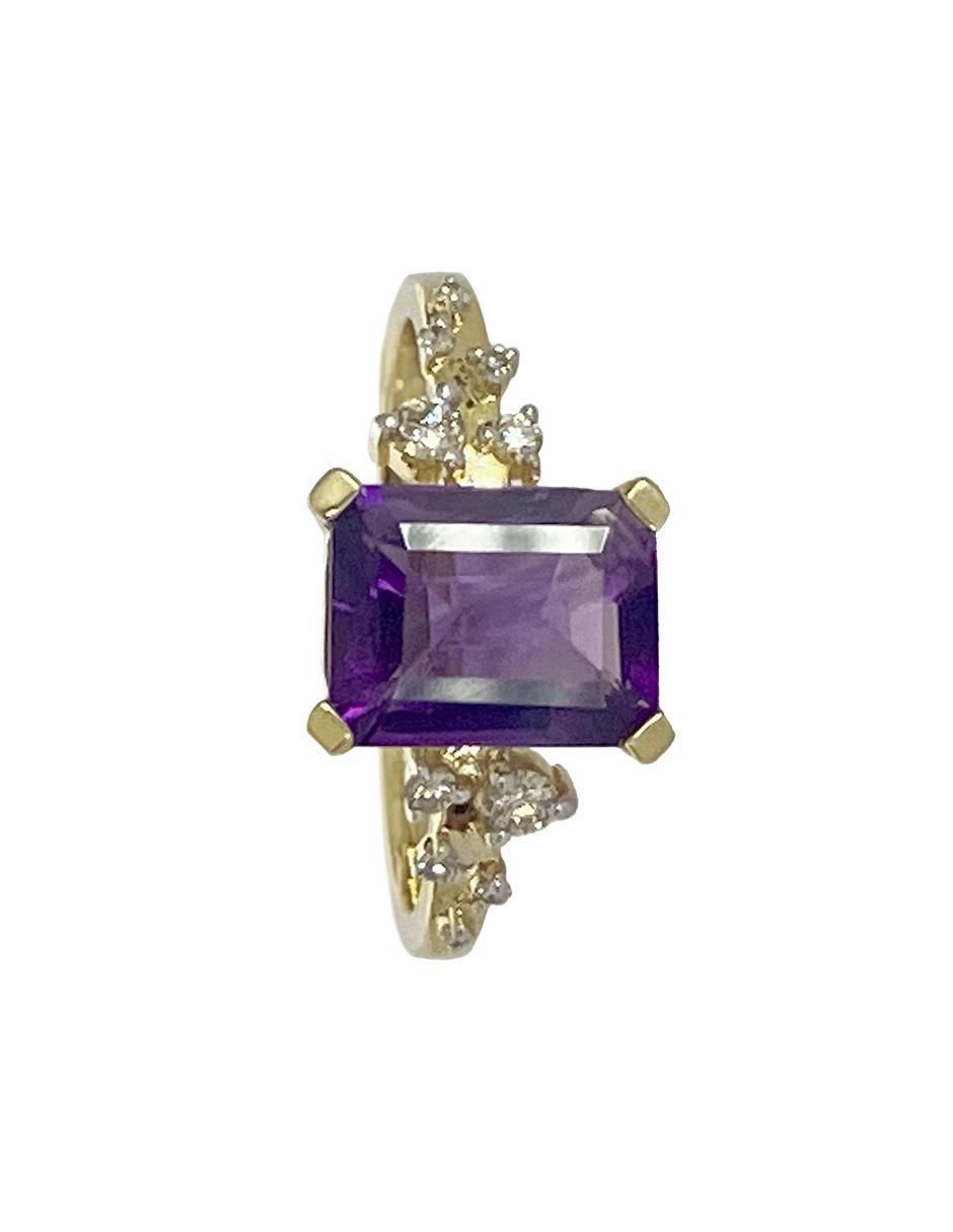 Anillo "de (si aplica)" redondo lucie sin familia o colección no aplica 14 k "de" oro amatista troquelado