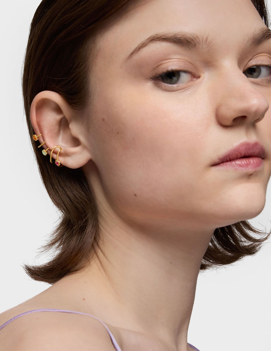 Arete ear cuff de oso Icon Color LGG de plata P 925 con acabado baño de oro rubí y zafiro 4