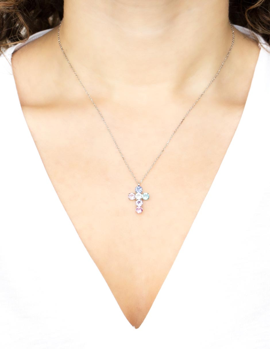 Collar con dije de cruz de plata P 925 3