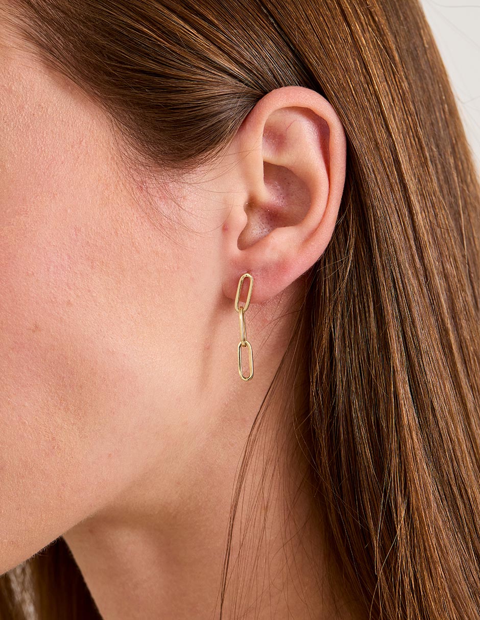 Aretes largos ovalados de oro amarillo 14 K con acabado pulido 4