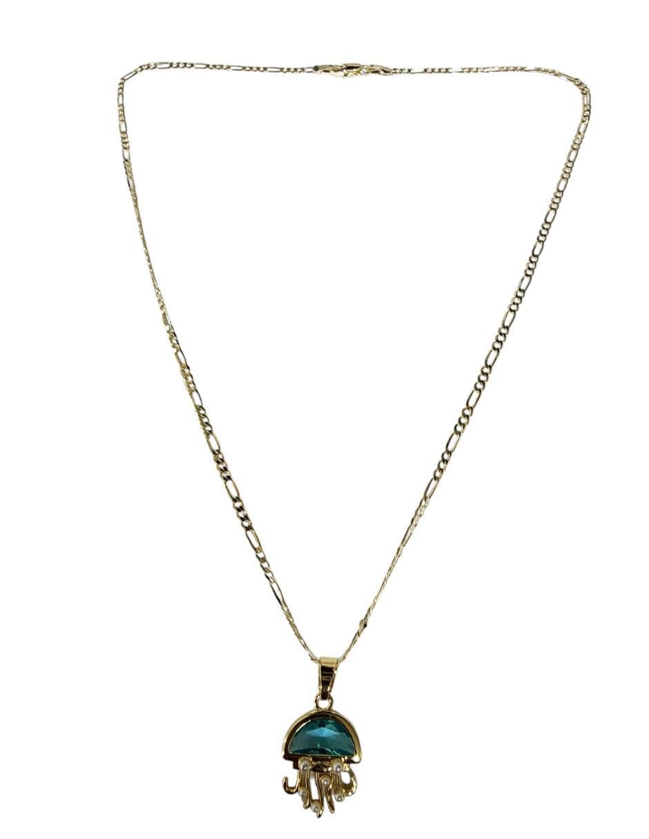 Collar con dije Medusa Azul de oro laminado 14 K 4