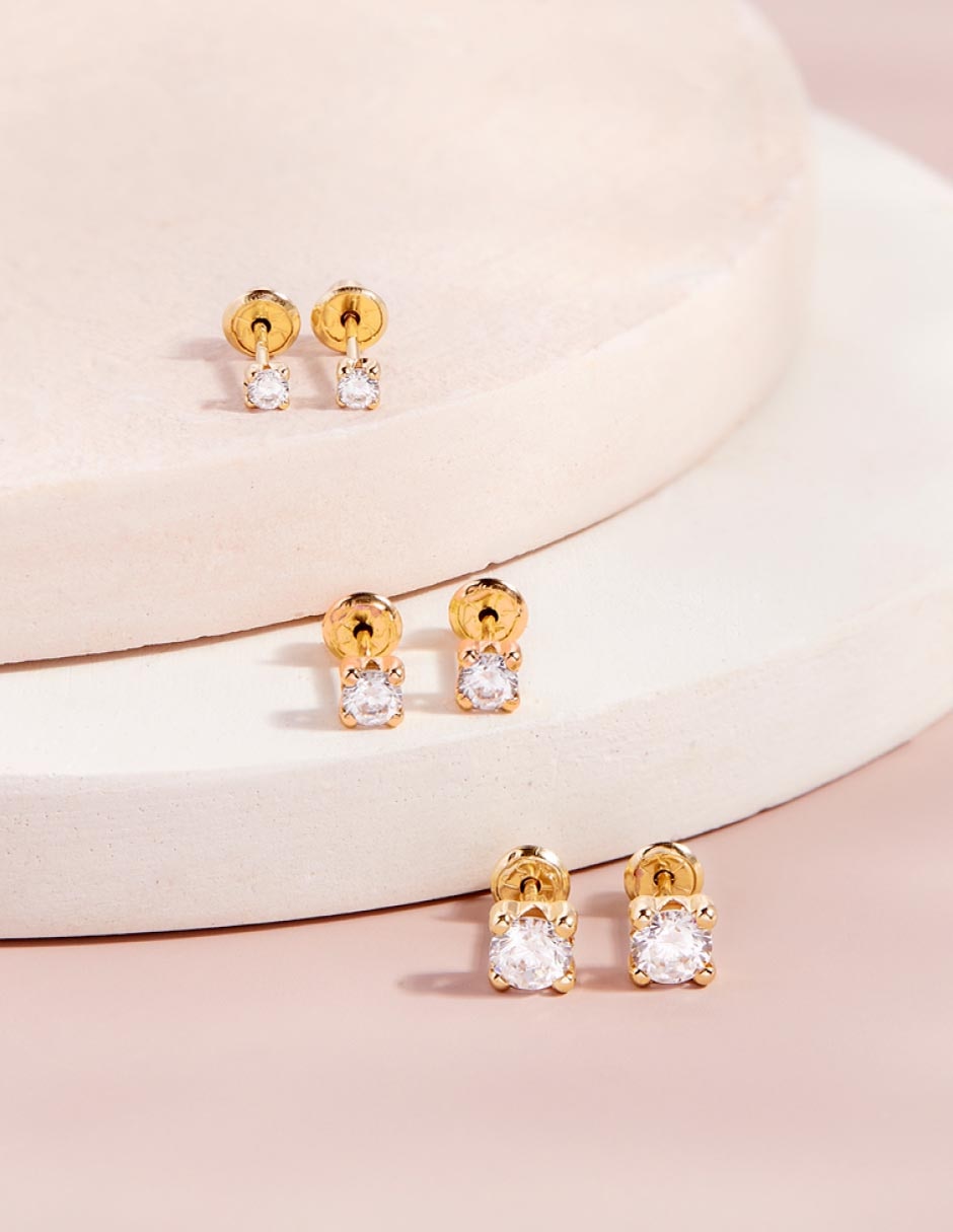 Broqueles redondos de oro 14 k con acabado pulido zirconia 5