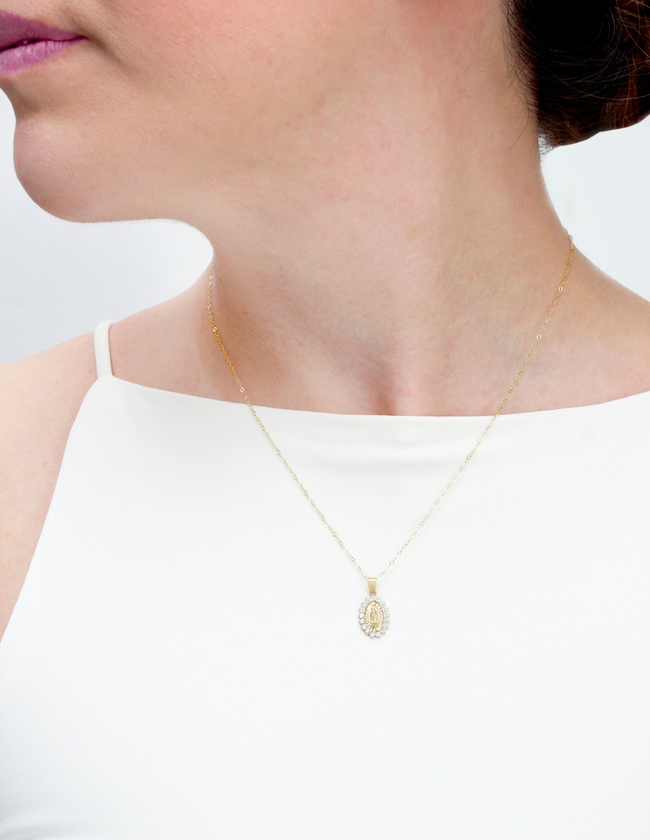 Collar Virgen de Guadalupe ovalado de oro 14 K 4