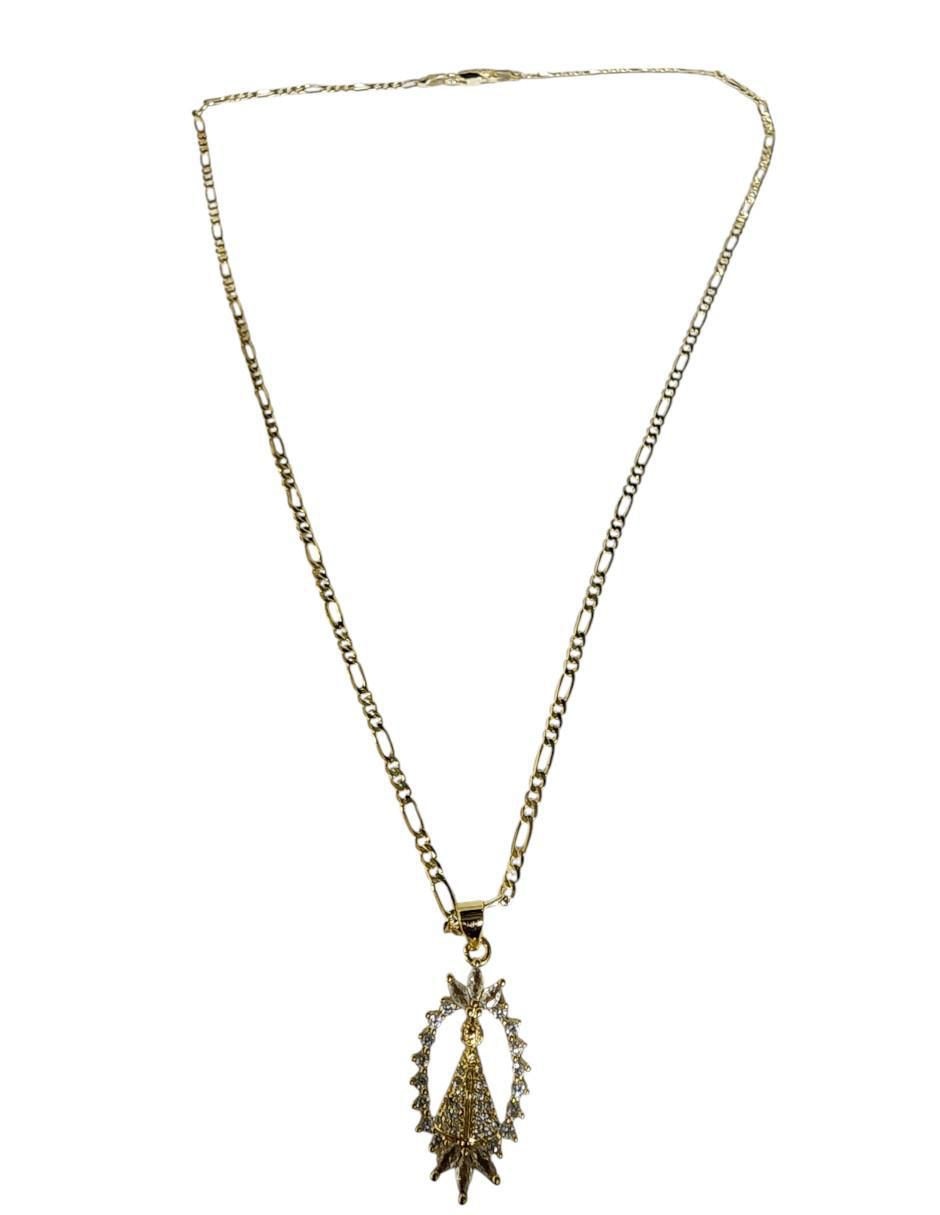 Collar con dije virgen de Juquila ovalado de oro laminado 14 K 4