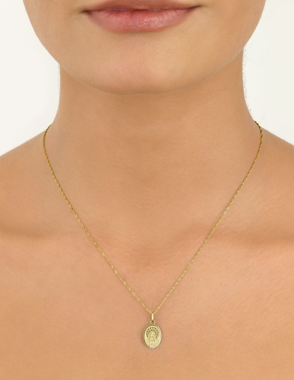 Medalla ovalada de oro amarillo 14 K 2