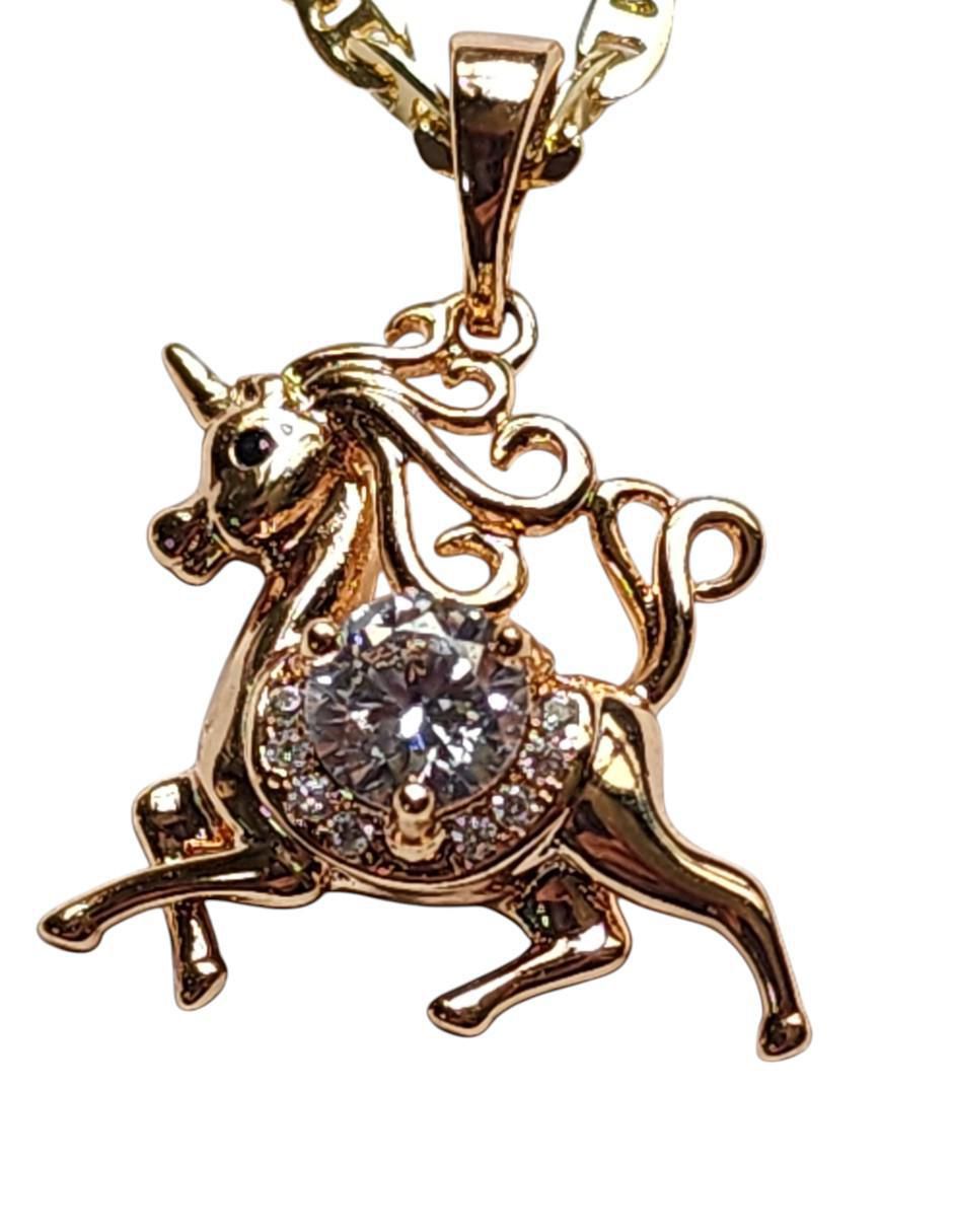 Collar con dije de unicornio Arcoiris de oro laminado 14 K 3