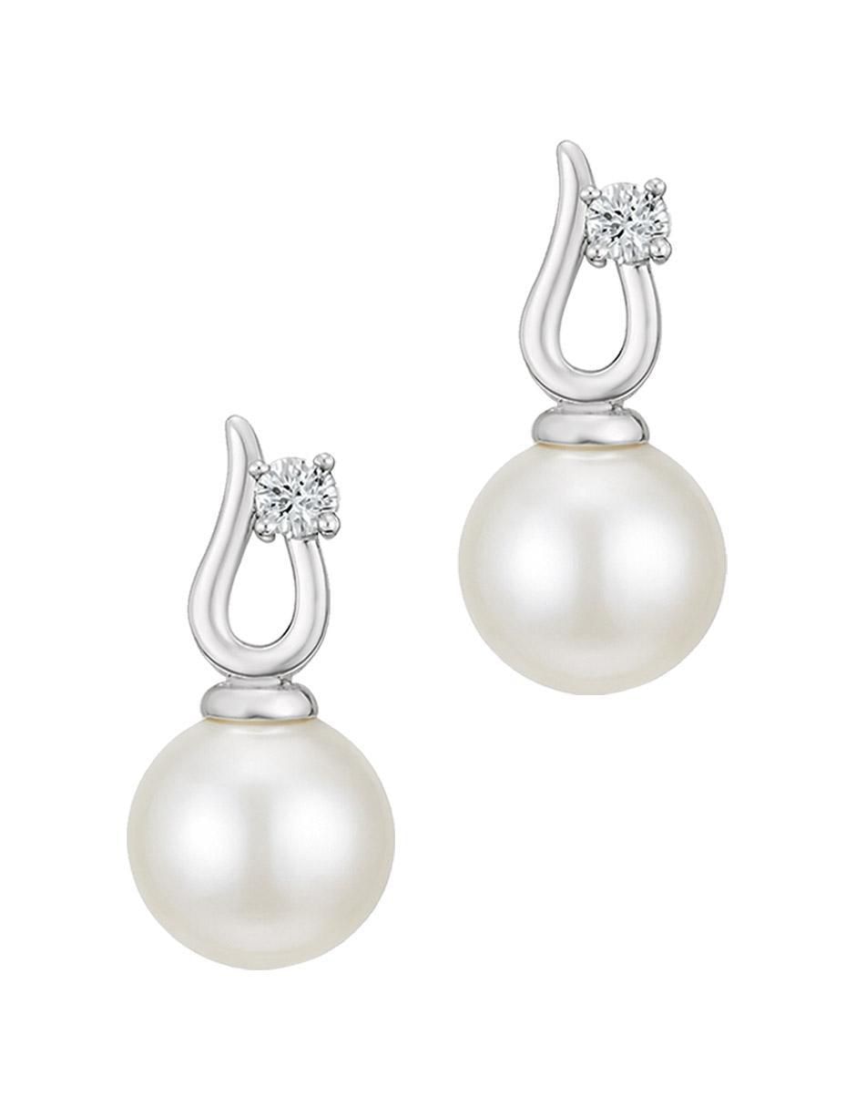 Aretes cortos de plata P 925 con acabado plateado Aretes cortos de plata P 925 con acabado plateado