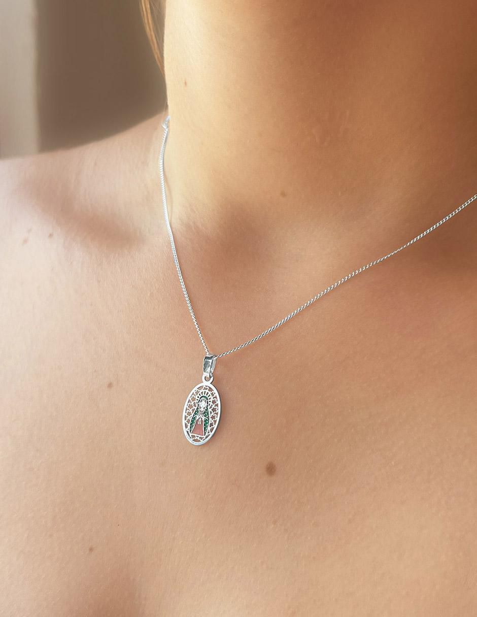 Collar con dije de virgen de plata P 925 5