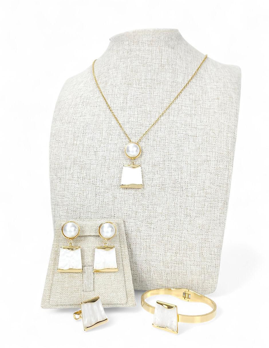 Collar, pulsera, anillo y aretes perla de cristal 11