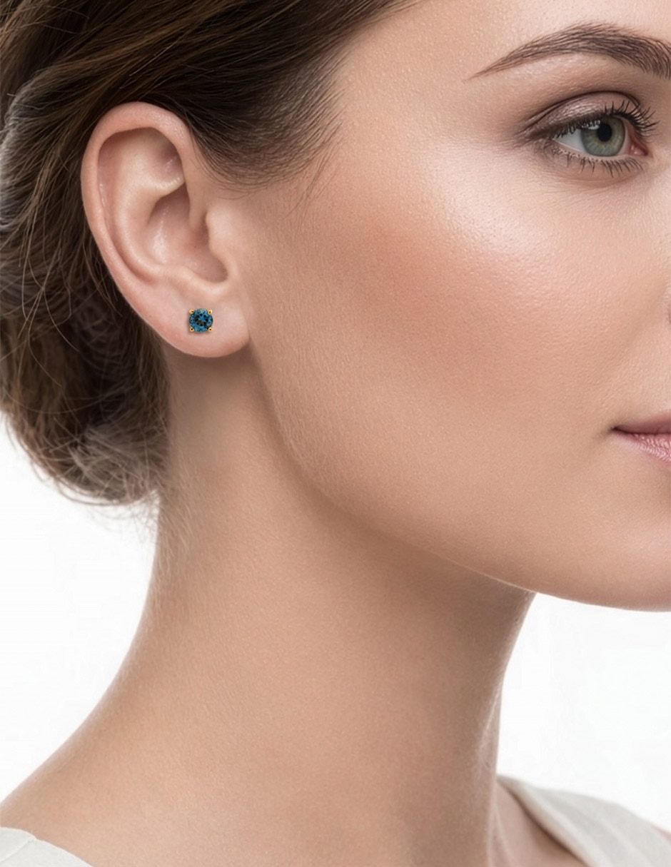 Aretes cortos de oro 14 K con acabado brillante Topacio Azul Londondres 4