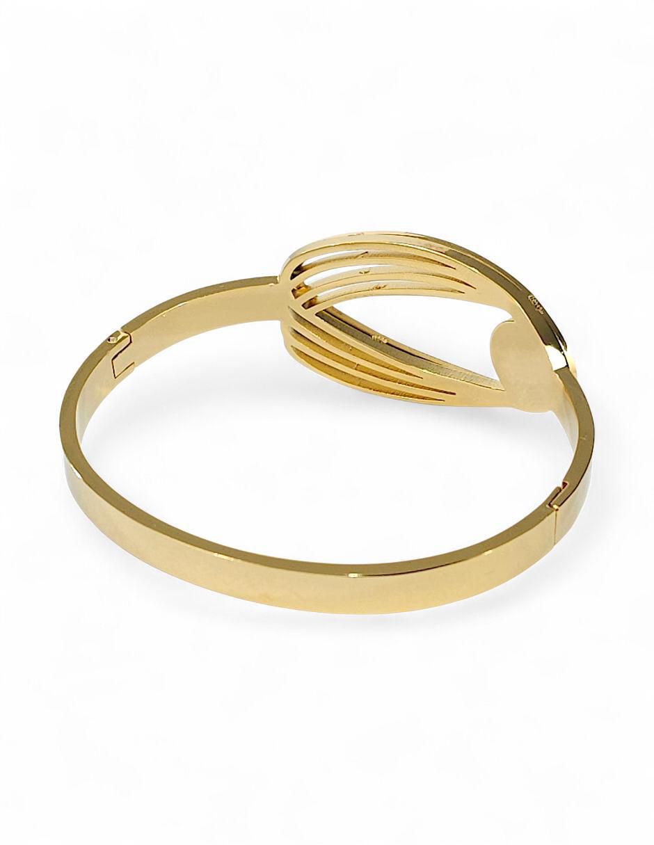 Collar, pulsera, anillo y aretes 6