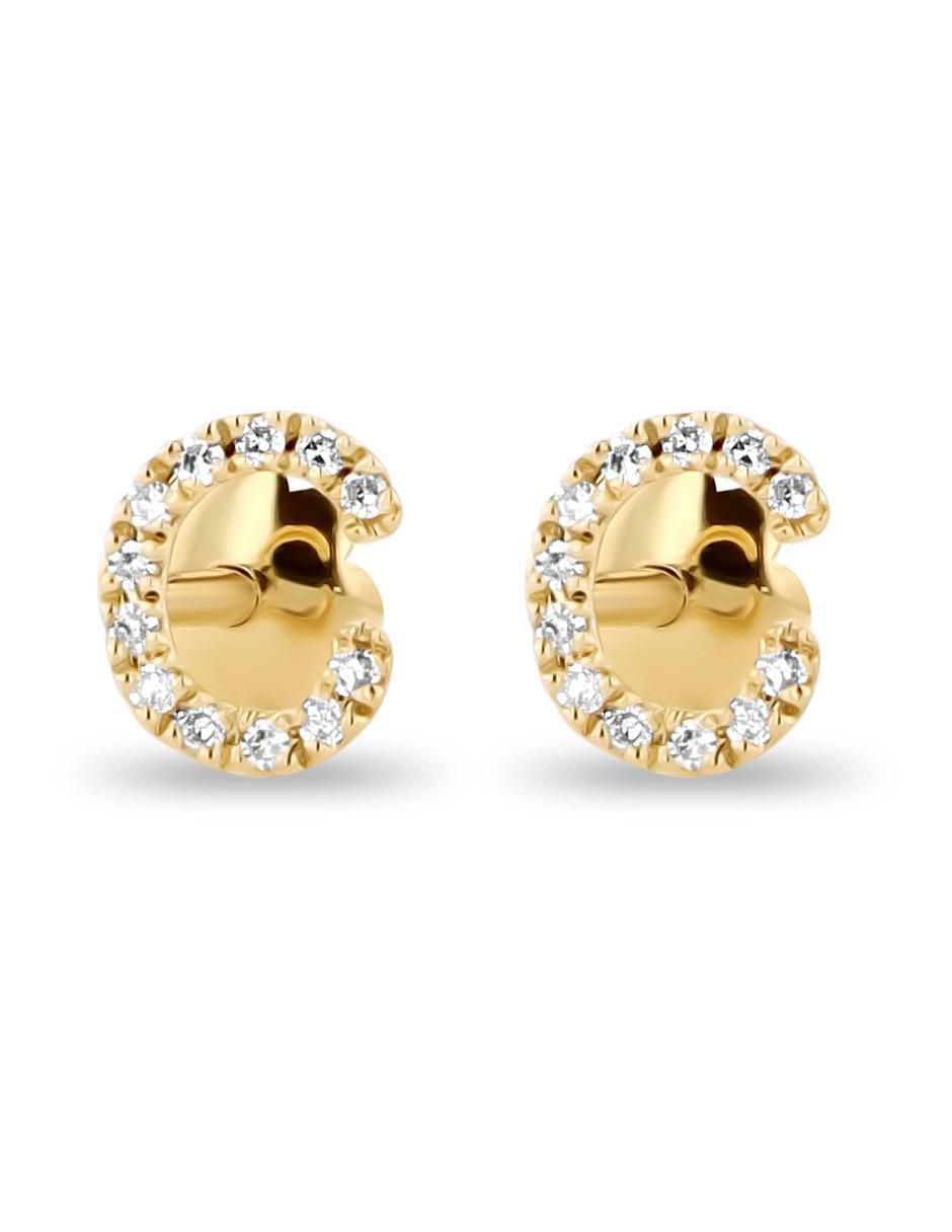 Broqueles de letra C de oro amarillo 14 K con acabado brillante diamante Broqueles de letra C de oro amarillo 14 K con acabado brillante diamante