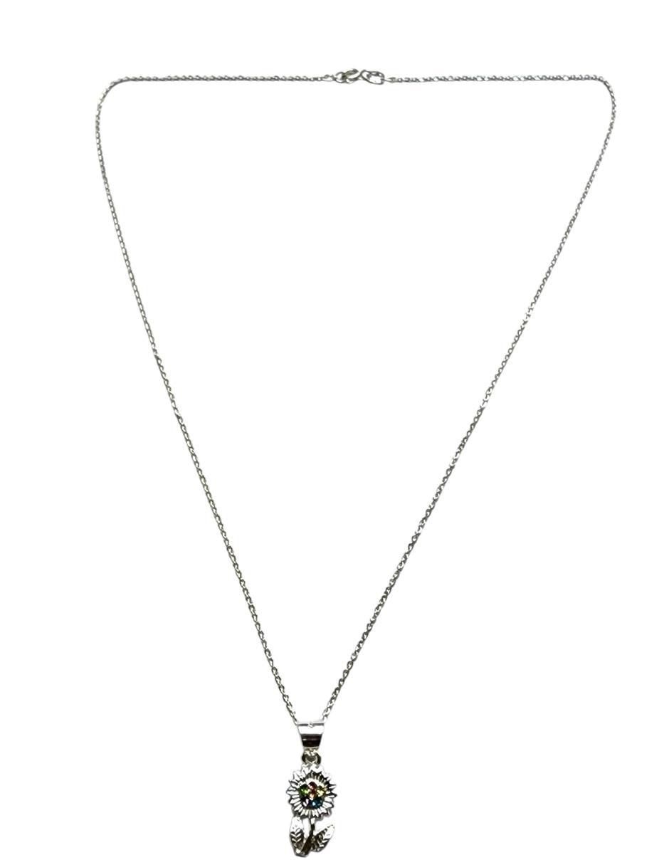 Collar con dije de flor de plata P 925 5