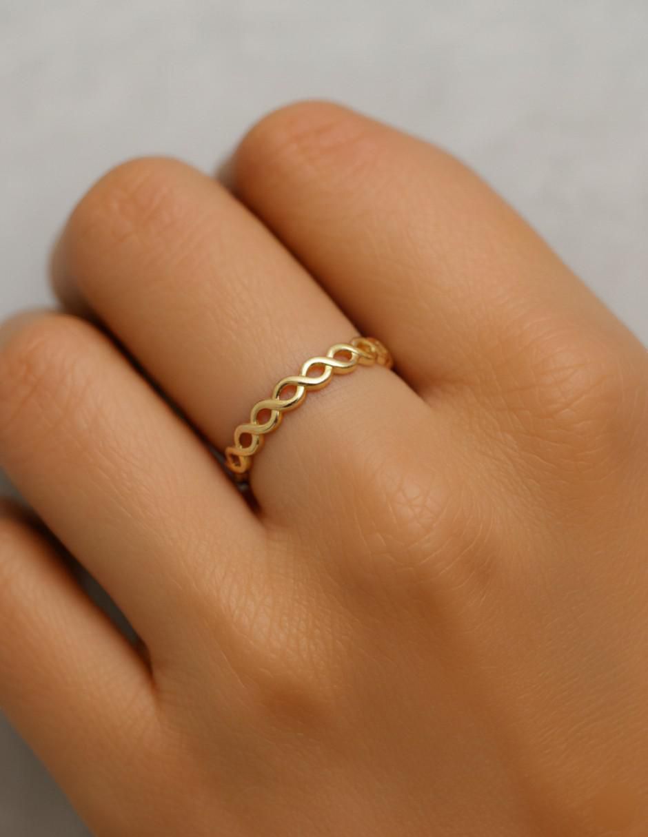 Anillo de infinito 10 k de oro brillante 4
