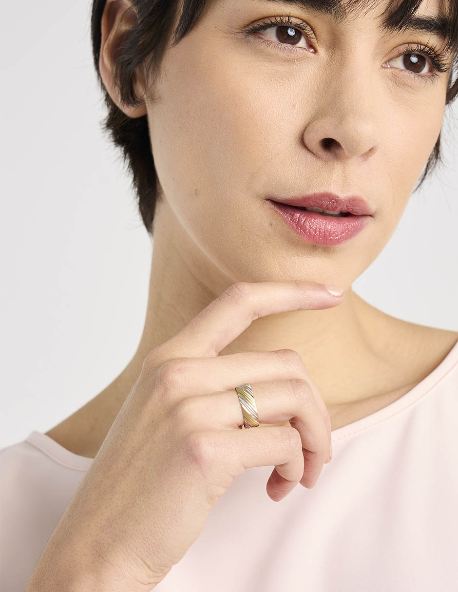 Anillo de compromiso de oro 14 k 4