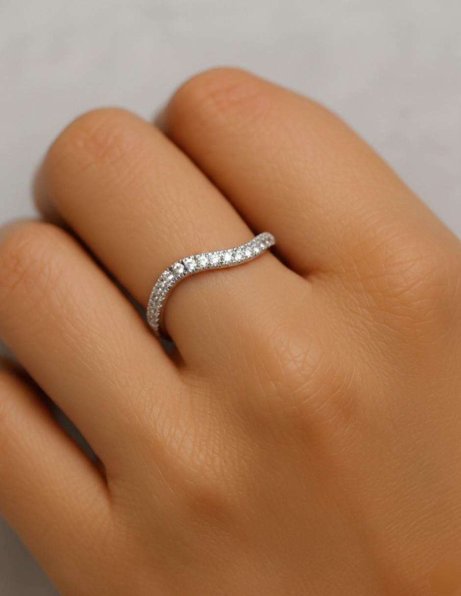 Anillo circular 10 k de oro zirconia brillante 4