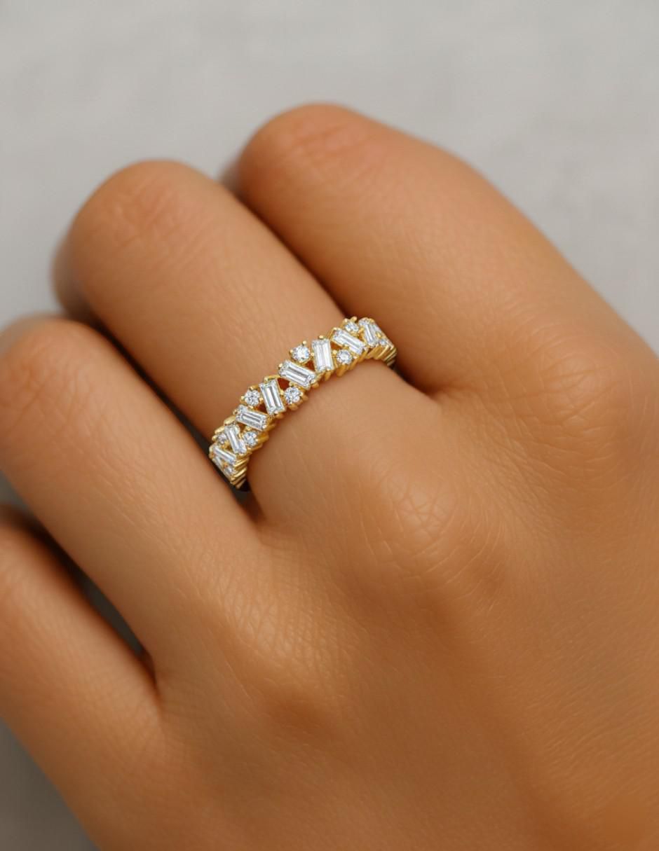 Anillo circular 10 k de oro zirconia brillante 4