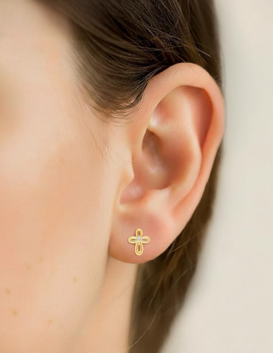 Arete de cruz de oro amarillo 10 K con acabado brillante zirconia 3