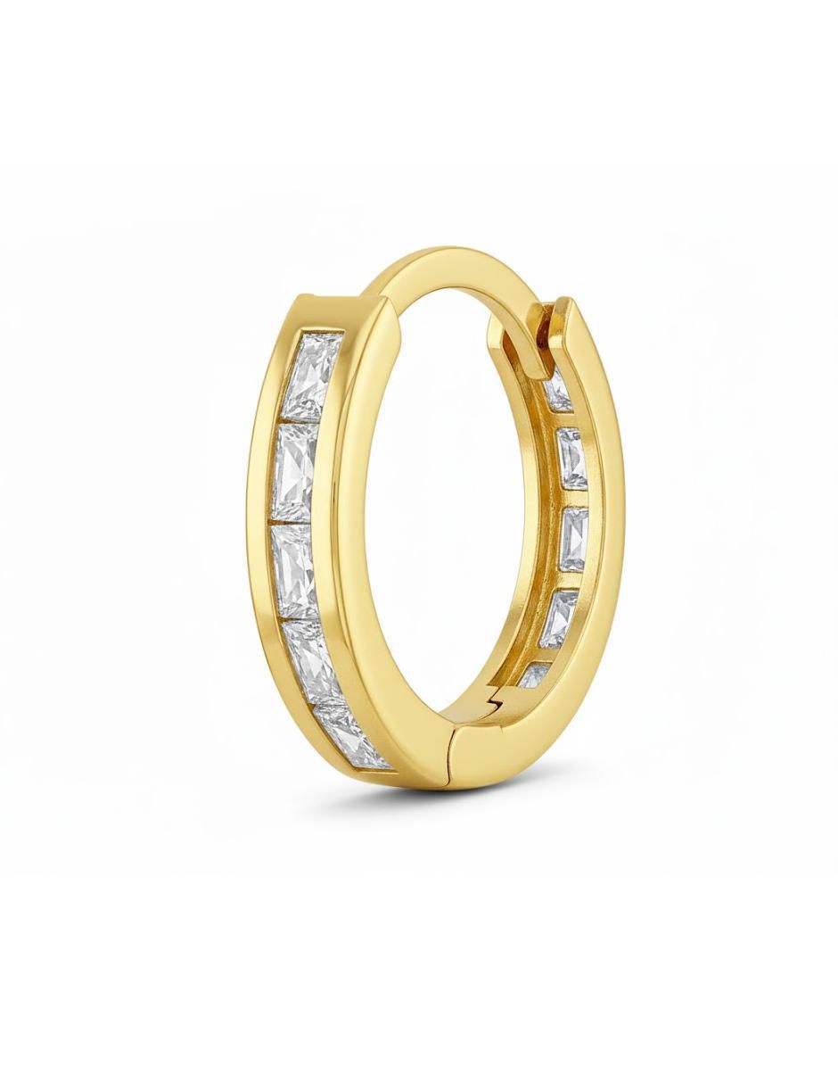 Aretes huggies de oro 10 K con acabado brillante zirconia 4