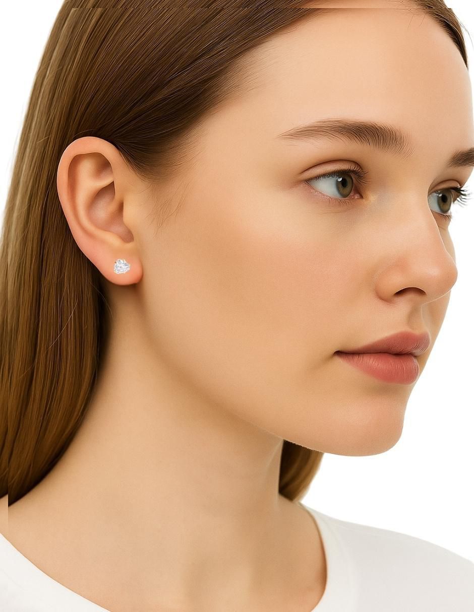 Set de aretes de oro 10 K con acabado brillante zirconia 3