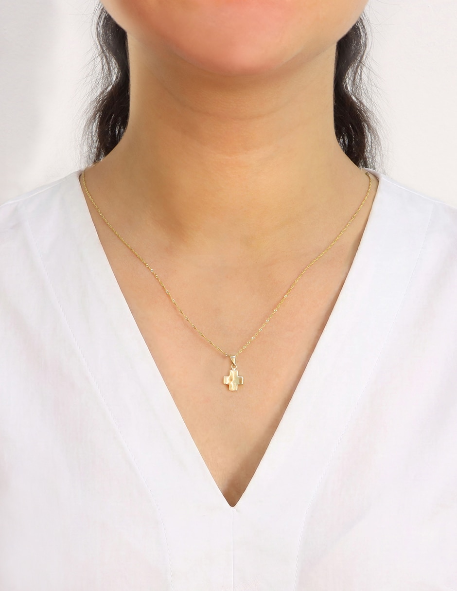 Dije de cruz de oro amarillo 14 K 4